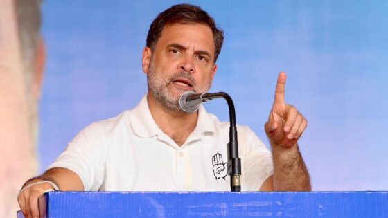 Rahul Gandhi Speaking at Stage